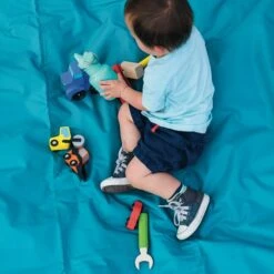 Klean Kanteen Kids Sippy Cup 335ml - Pool Party Blue -Cheap Cook N Camp Store 2019 K12CSIPPY BB BoyWithToys sippy bottle lifestyle 8bb1d1e2 3e8f 4d6d a188 13ebdf0ae6ff