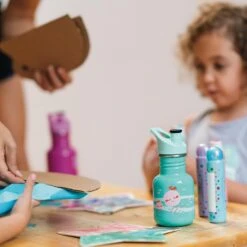 Klean Kanteen Kid Classic Sport Bottle 355ml - Dragon Snacks -Cheap Cook N Camp Store K12CPPS JF Jellyfish graphic bottle lifestyle 3f702c0a 9eb5 4ffa b68a 35ff1bd1a6e9