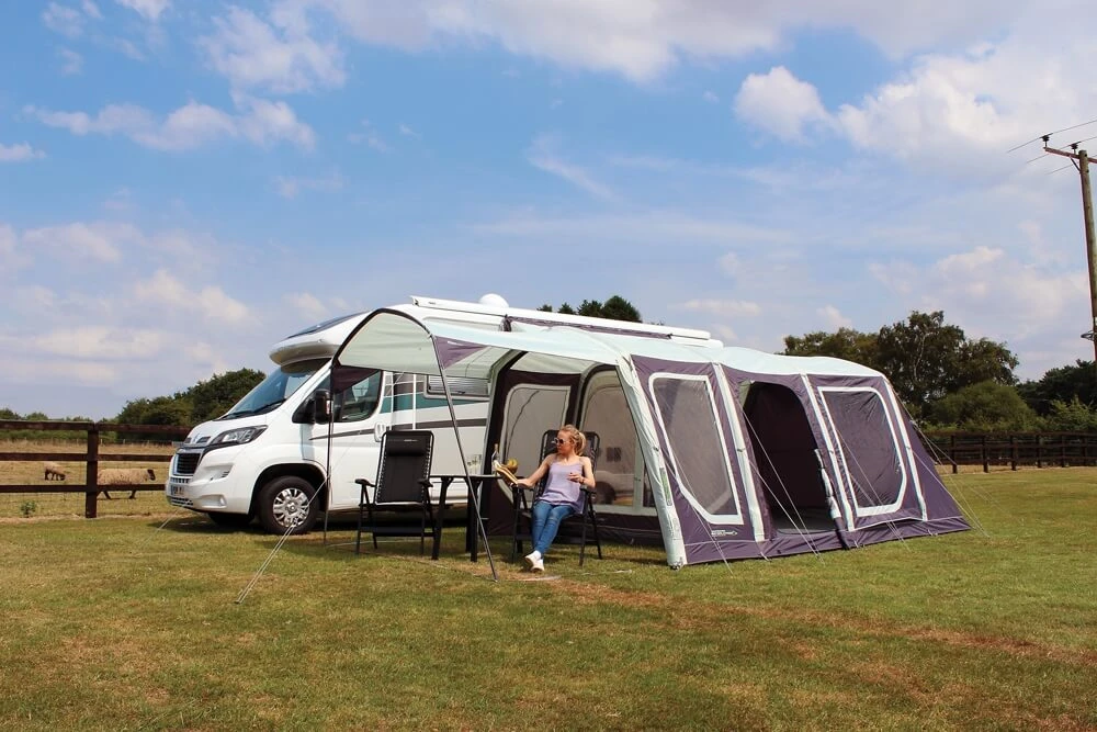 Outdoor Revolution Movelite T4 Lowline Drive Away Awning 5 Outdoor Revolution Movelite T4 Lowline Drive Away Awning - Image 5